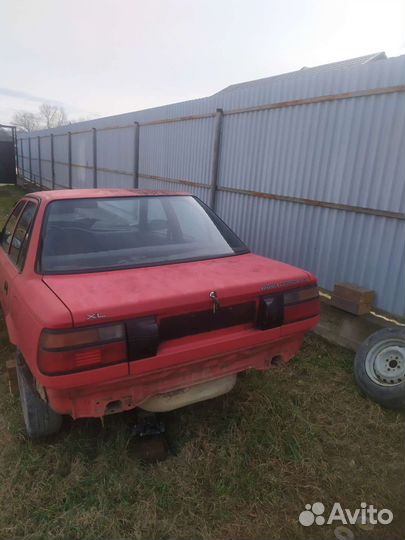 Крышка багажника Тойота Королла е90,бампер,стопы