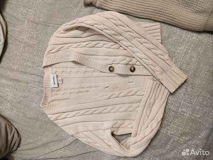 2 кардигана и свитшот 146