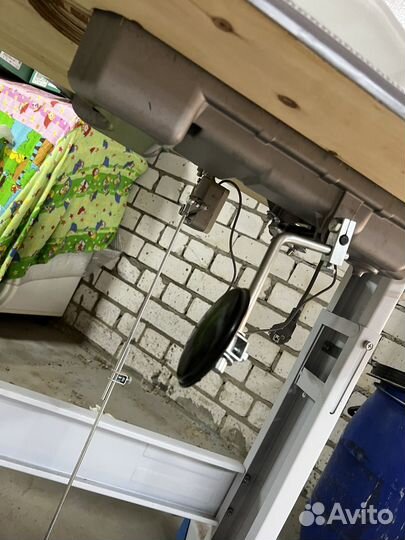 Швейная машина jack f 4