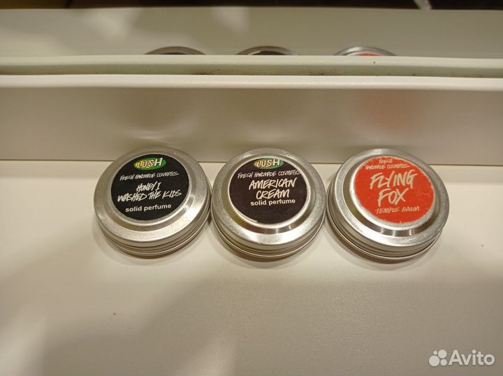 Lush твердые духи для коллекции и ностальгии