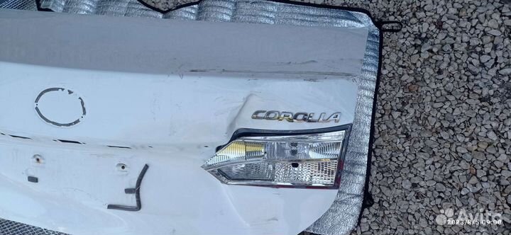 Крышка багажника Toyota Corolla 11 E180 2013 (б/у)