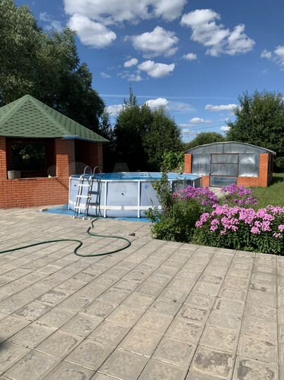 Дом 408 м² на участке 25 сот.