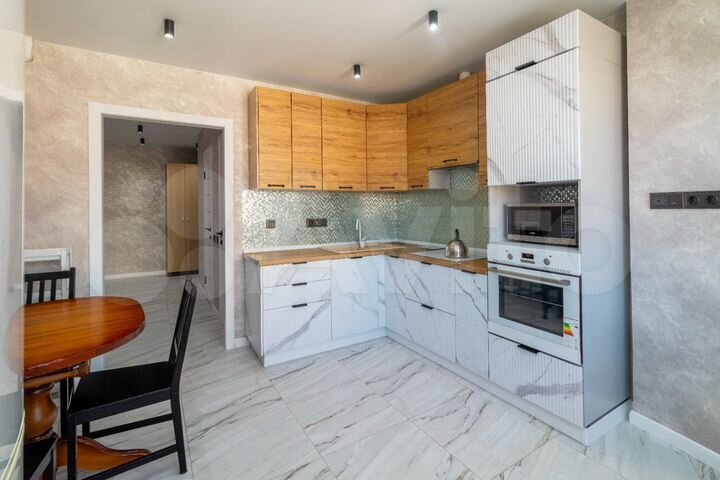 2-к. квартира, 60,1 м², 12/17 эт.