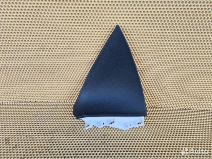 Накладка торпеды передняя левая Infiniti G35 G25