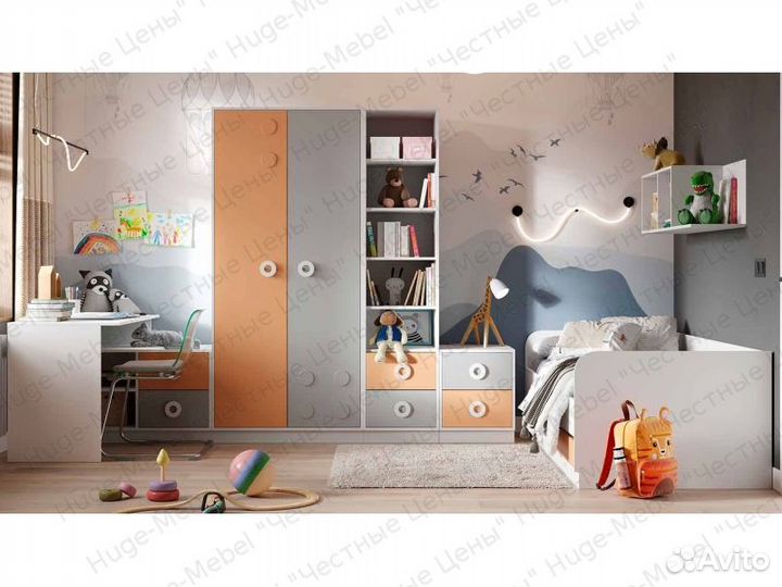 Шкаф в детскую новый