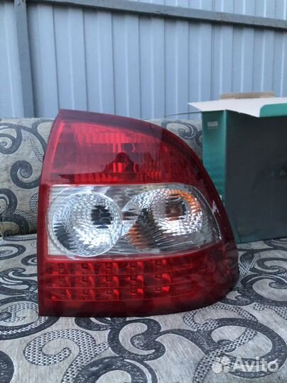 Фонарь задний правый приора 2