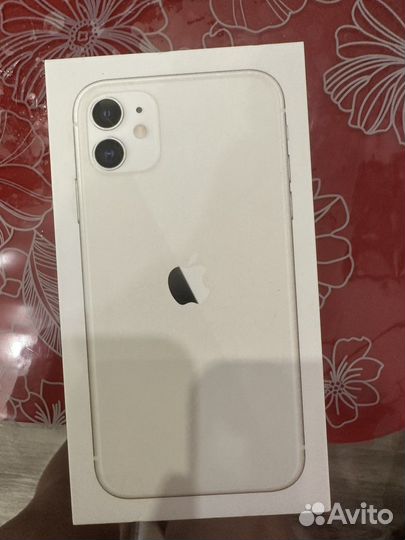 Коробка от iPhone 11