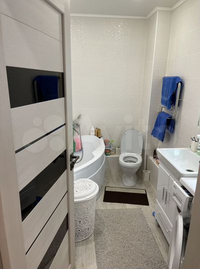 2-к. квартира, 43 м², 4/10 эт.