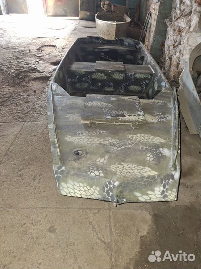 Лодка болотоход из пнд