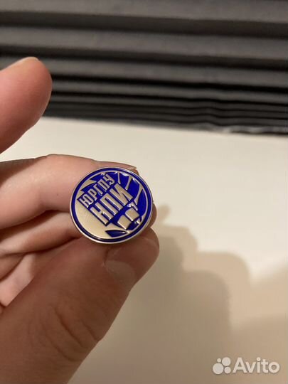 Нагрудный значок юргпу (нпи)