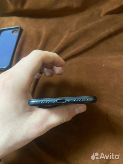 Телефон iPhone 7 32gb