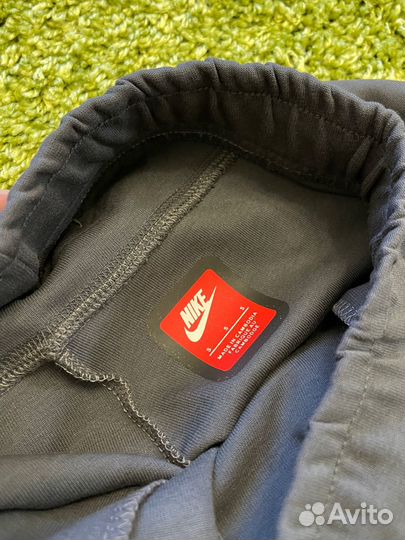 Шорты Nike Tech Fleece