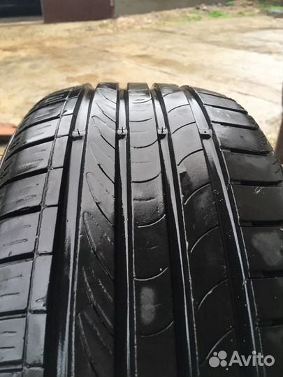 Roadstone Classe Premiere 195/50 R15