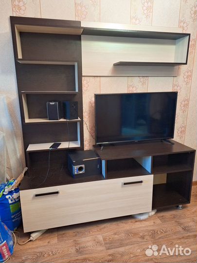 Горка в гостиную бу