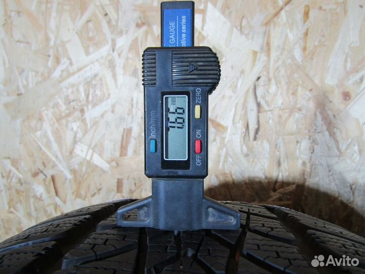 Dunlop SP Winter Sport 4D 235/50 R18