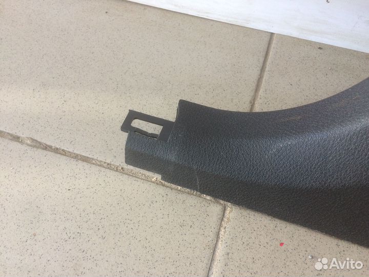 BMW F10 Накладка стойки левая с Японии