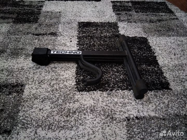 Стойка для гитары