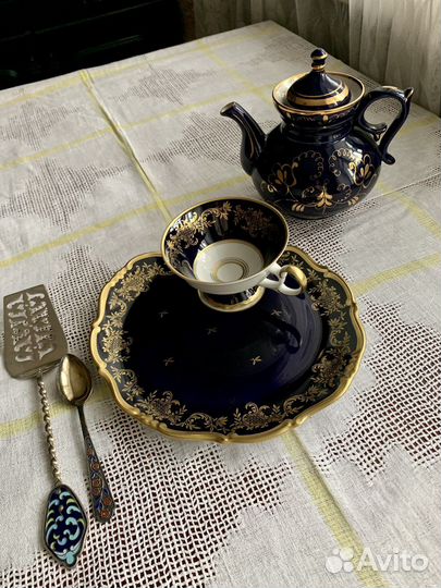 Наборы старинной винтажной посуды