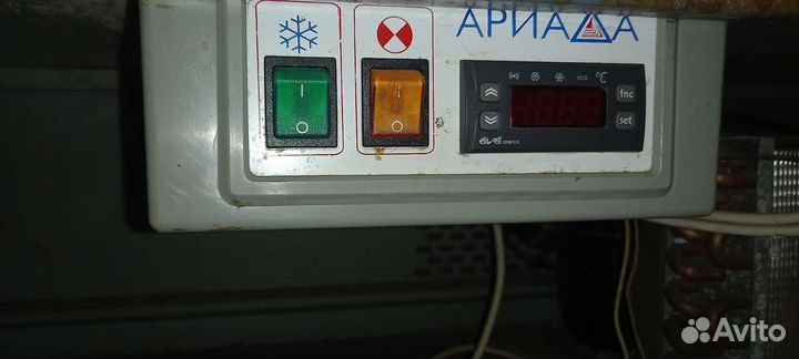 Холодильник витрина бу