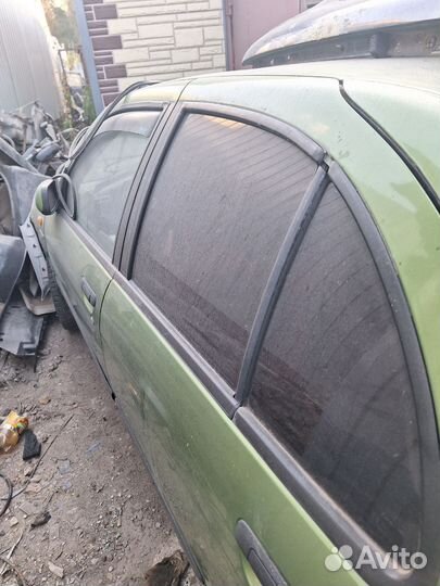 Nissan almera n15 стёкла