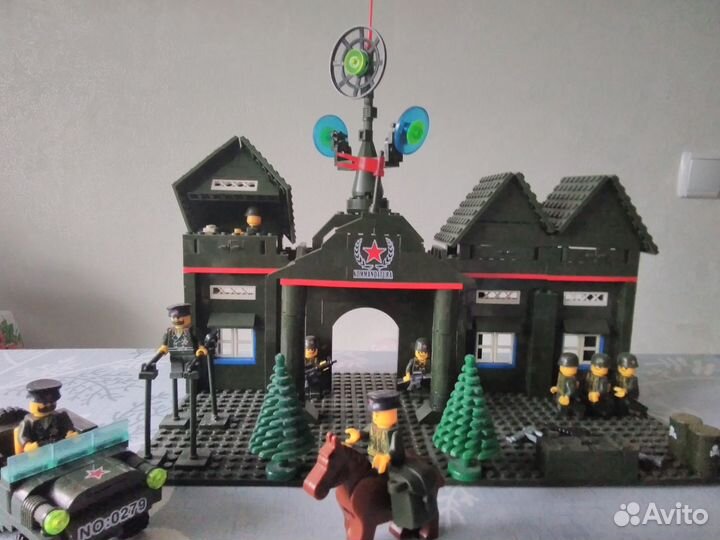 Lego Военный замок