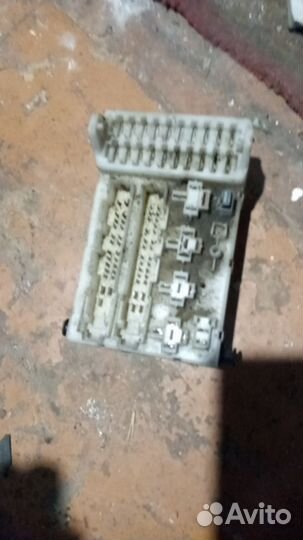 Блок предохранителей Ford Mondeo 2