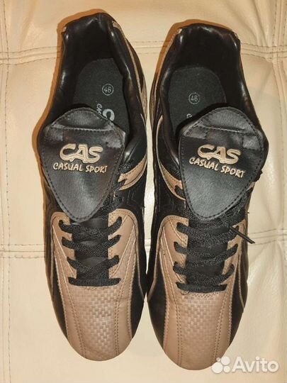 Футбольные бутсы р.45(30см)