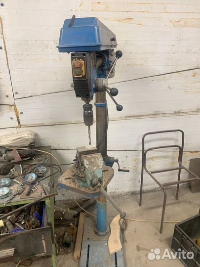 Сверлильный станок