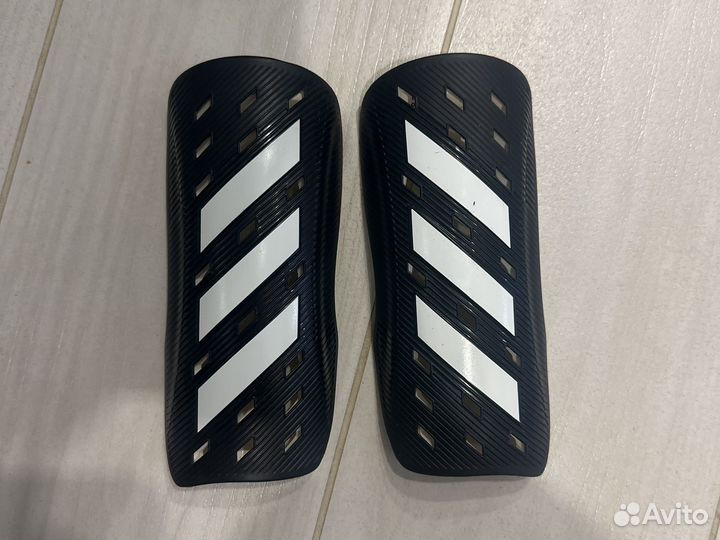 Щитки футбольные adidas