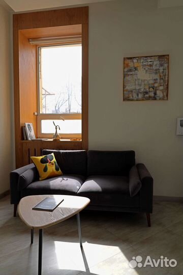 Картина акрил поталь лак в изысканной раме