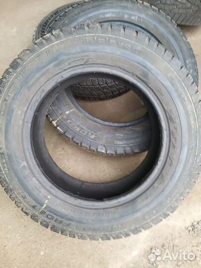 Gislaved Nord Frost 200 215/65 R16C