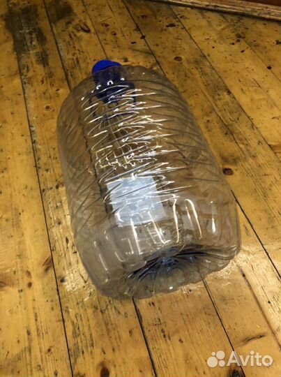 Бутылки для воды новые 20л