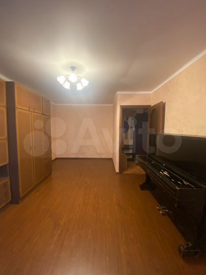 1-к. квартира, 35 м², 1/12 эт.