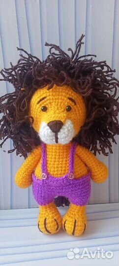 Игрушка вязаная. Львенок