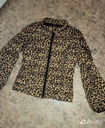 Куртка женская 42 р