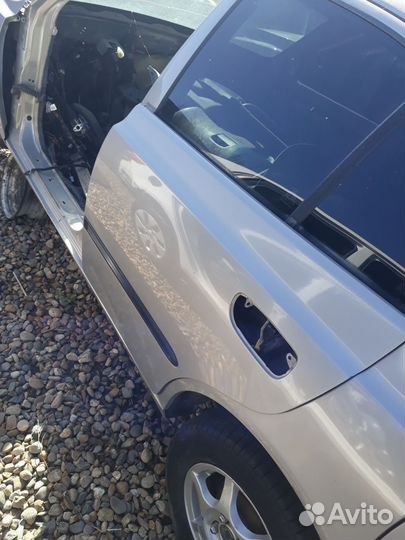Задняя левая дверь Хендай Акцент