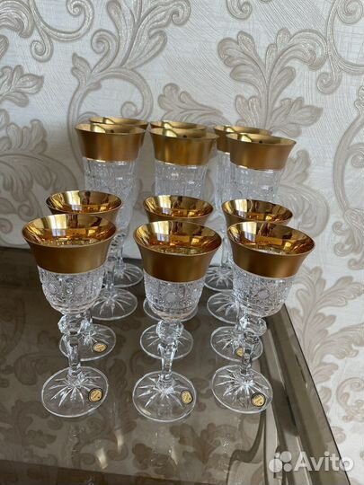 Рюмка на ножке богема