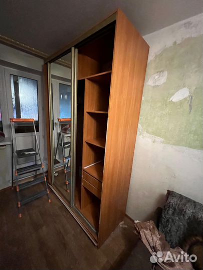 Шкаф купе с зеркалом бу