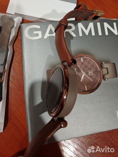 Часы garmin lily