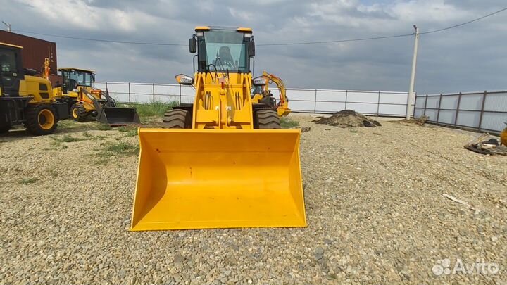 Фронтальный погрузчик Kyloton ZL30, 2023