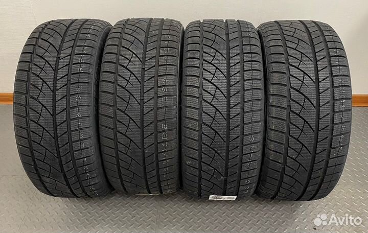 RoadX RX Frost WU01 295/35 R21 107V
