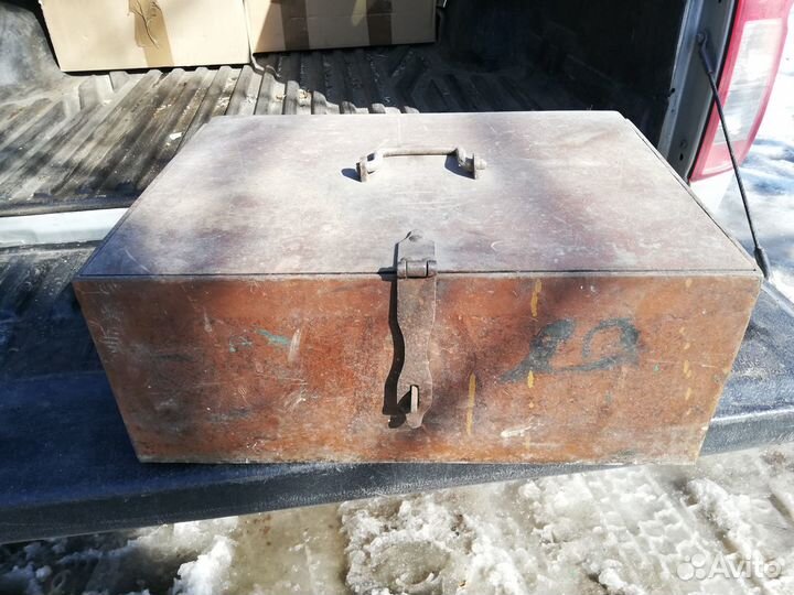 Старинный пистолетный сейф Моссантехпромсоюз таран