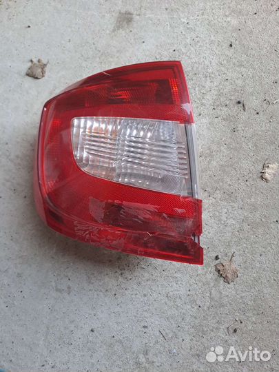 Фанарь задний левый шкода рапид 2016г