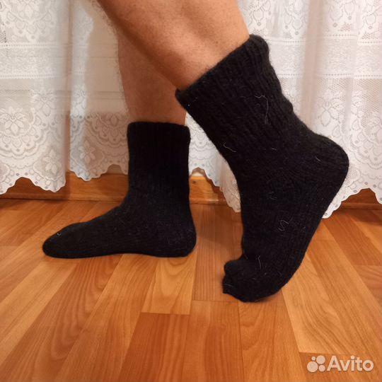 Тёплые шерстяные носки,вязаные спицами