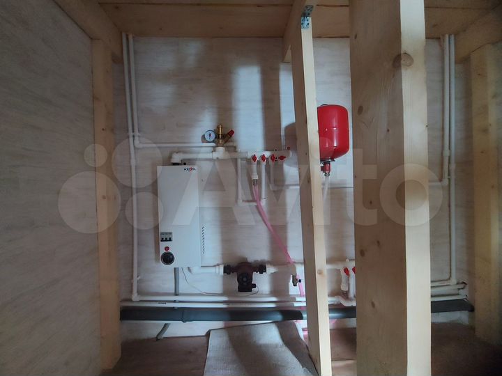 Дом 96 м² на участке 7 сот.