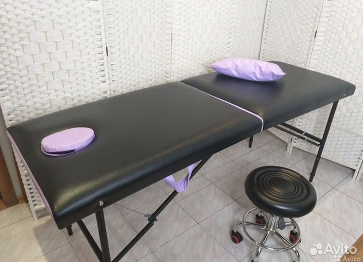 Кушетка. стол массажный. + подушечка