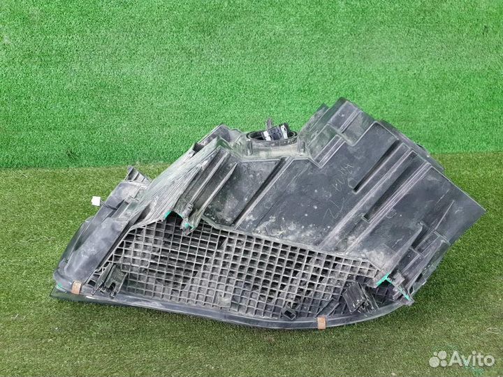 Фара правая BMW X5