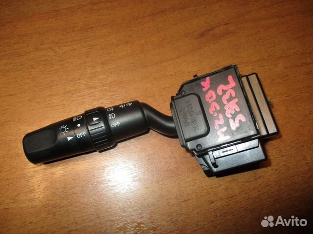 Переключатель поворотов подрулевой Mazda 3 (BK)