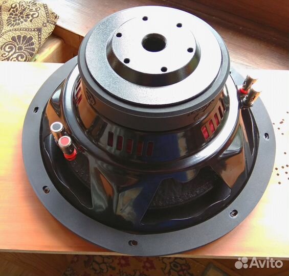 Сабвуфер ural molot 12