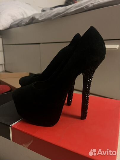 Туфлинатуральнач замша 36